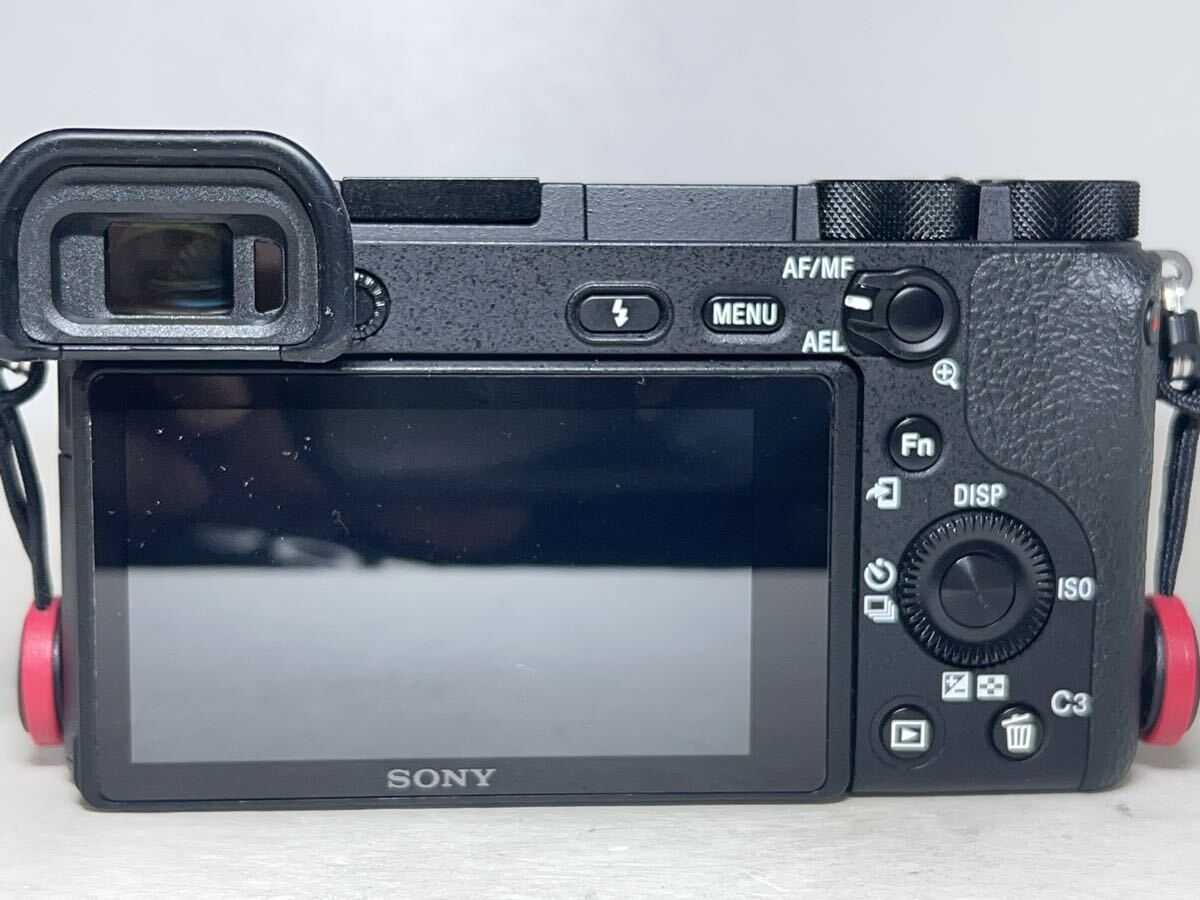 ◆極美品◆SONY ソニー α6500 ILCE-6500 ミラーレス一眼カメラ フラッシュ 32GBメモリ 予備バッテリー 元箱 6ヶ月動作保証の画像4