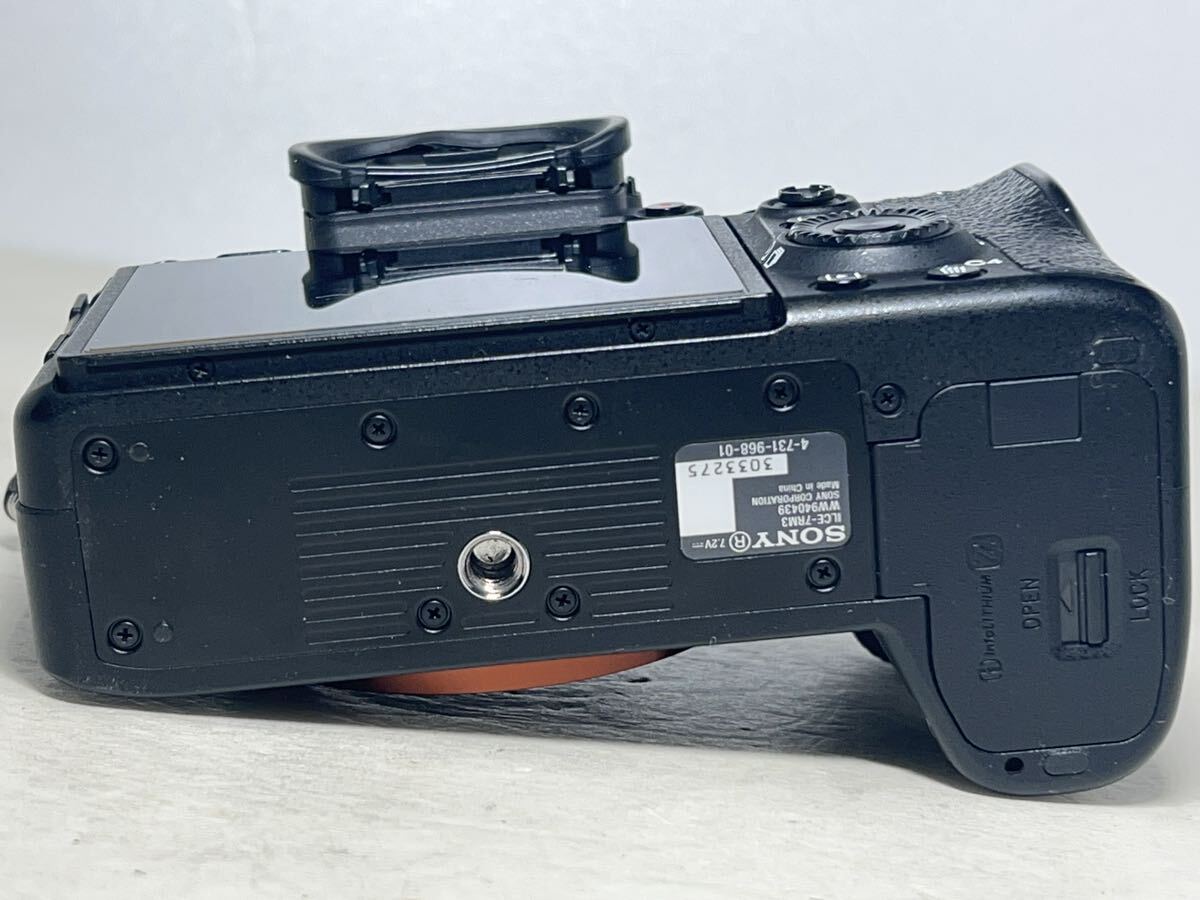 ◆美品◆SONY ソニー α7R III ILCE-7RM3ミラーレス 一眼カメラ 32GBメモリ 元箱 6ヶ月動作保証