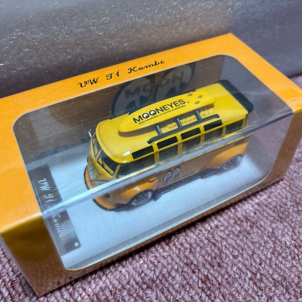 1/64 フォルクスワーゲン 車高短 カスタムバスVW VOLKSWAGEN T1 Mooneyes double yellow ミニカー の画像8