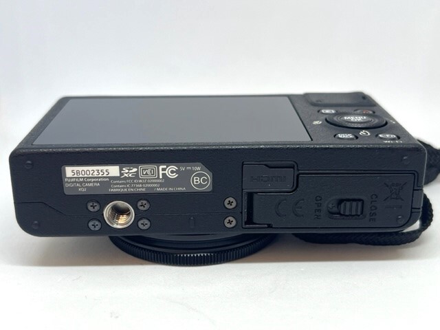 FUJIFILM フジフィルム XQ2 コンパクト デジタルカメラ ブラック 充電コード 説明書 外箱付の画像5