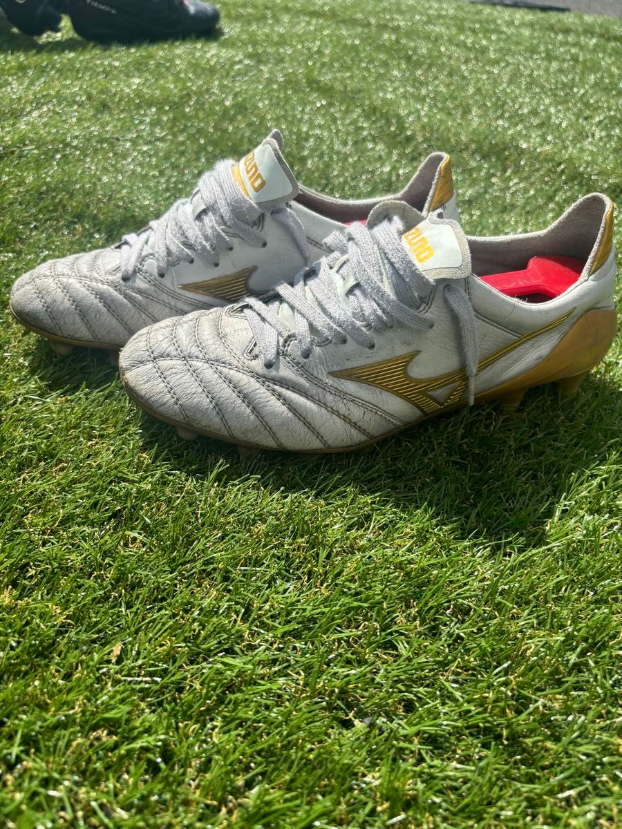 Morelia NEO II ホワイト×ゴールド 25.5cm