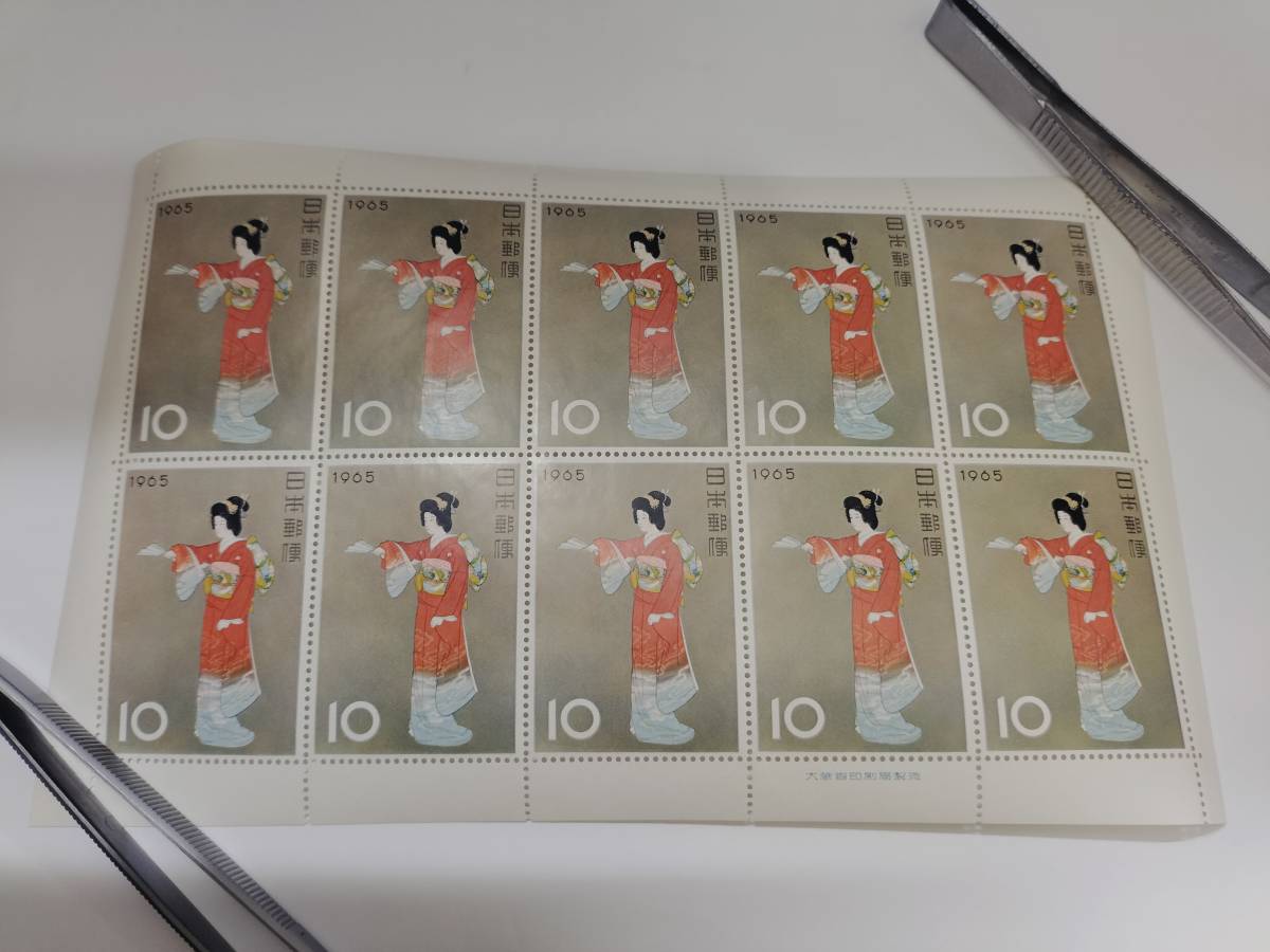 ◆未使用切手　切手趣味週間「序の舞」上村松園　1965年　10円　10枚　１シート_画像1