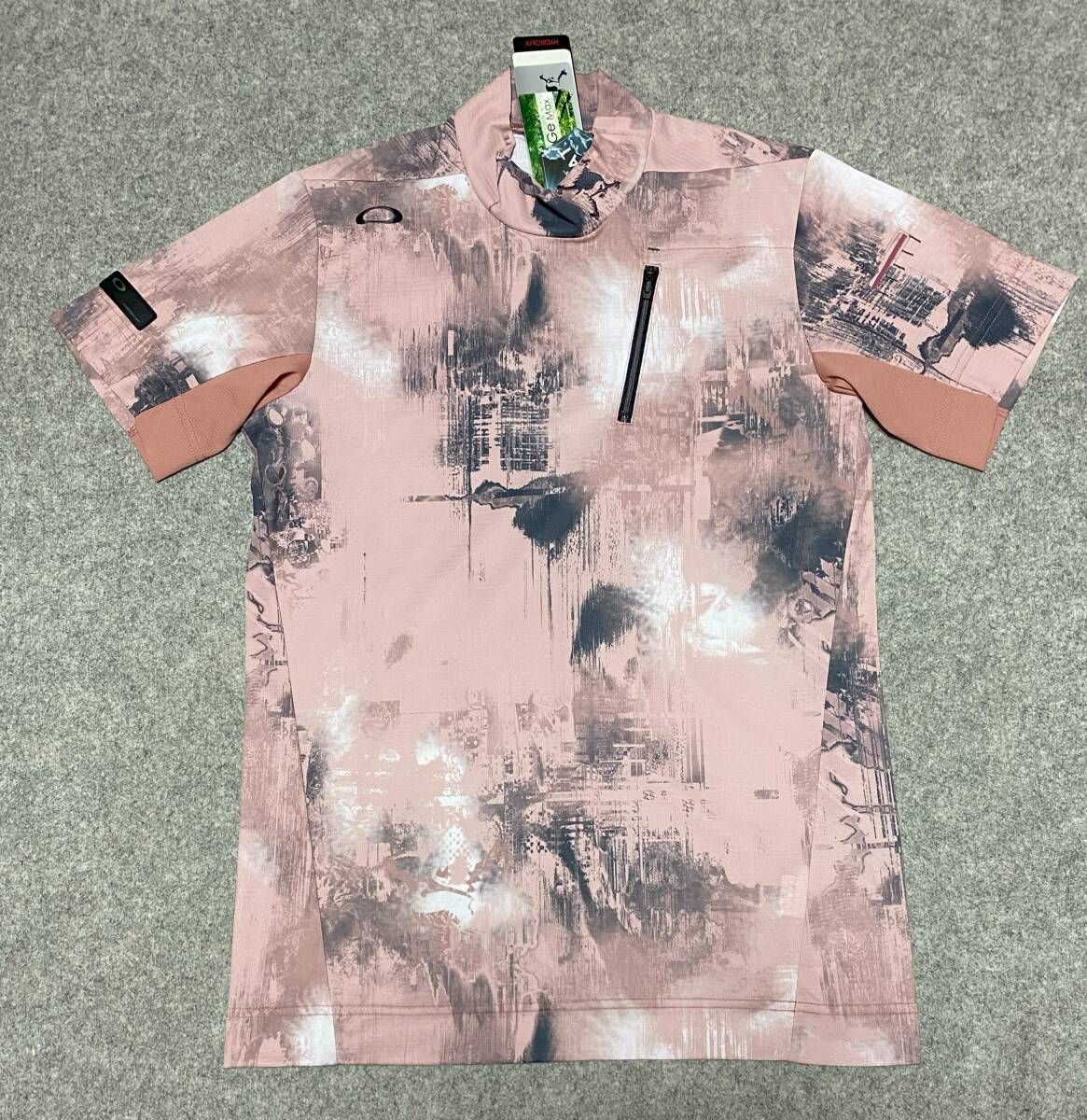 送料350円～◇新品◇OAKLEY GOLF オークリー ゴルフ◇L(JPN)◇吸汗速乾/肌面ドライ SKULL BLURRED MOCK SHIRT スカル モックネックシャツ _画像1