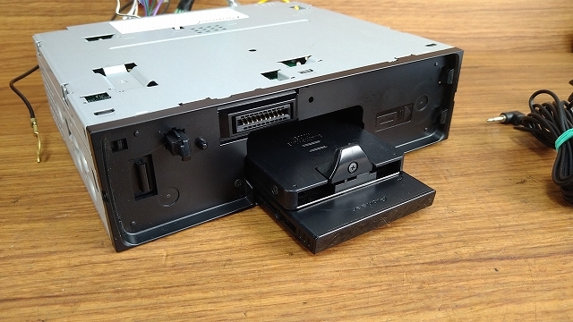 MVH-7500SC 1DIN carrozzeria Bluetooth ラジオ USB メインユニット マイク付きの画像2
