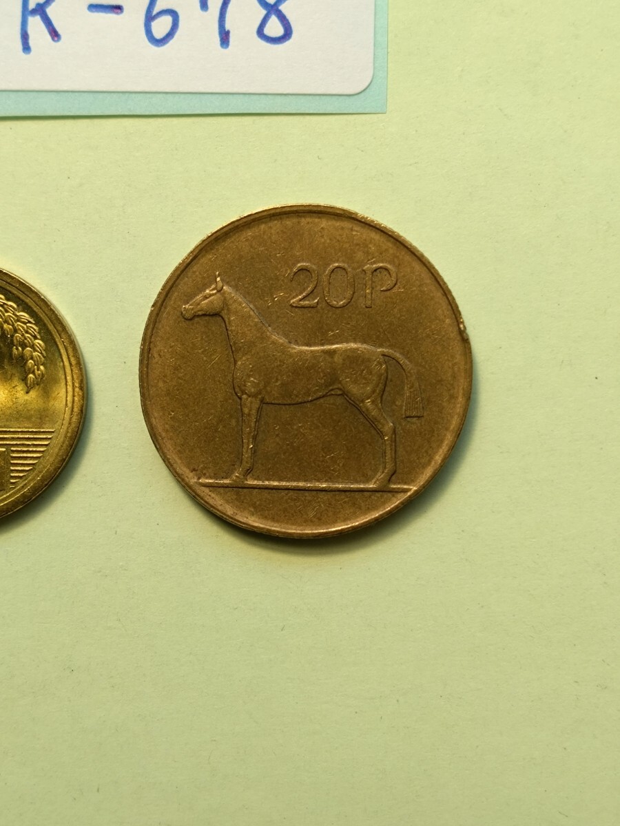 外国コイン アイルランド (Rー６７８) ２０ペンス硬貨 １９８６年 動物 馬の画像2