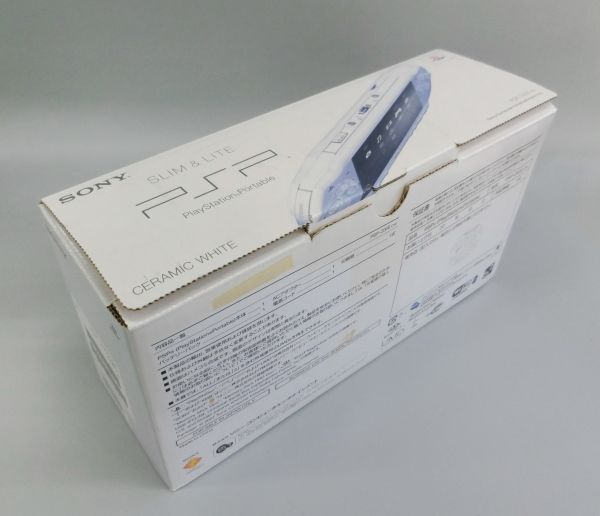 C9405 Sony PSP-2000 CW 本体 簡易動作確認済 初期化済 / 箱 アダプター メモリーカード 印刷物付