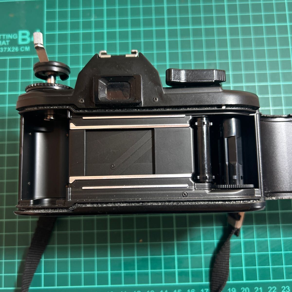 Nikon EM / NIKKOR 50mm 1:1.8 一眼レフカメラ フィルムカメラ マニュアルフォーカス 日本製の画像6