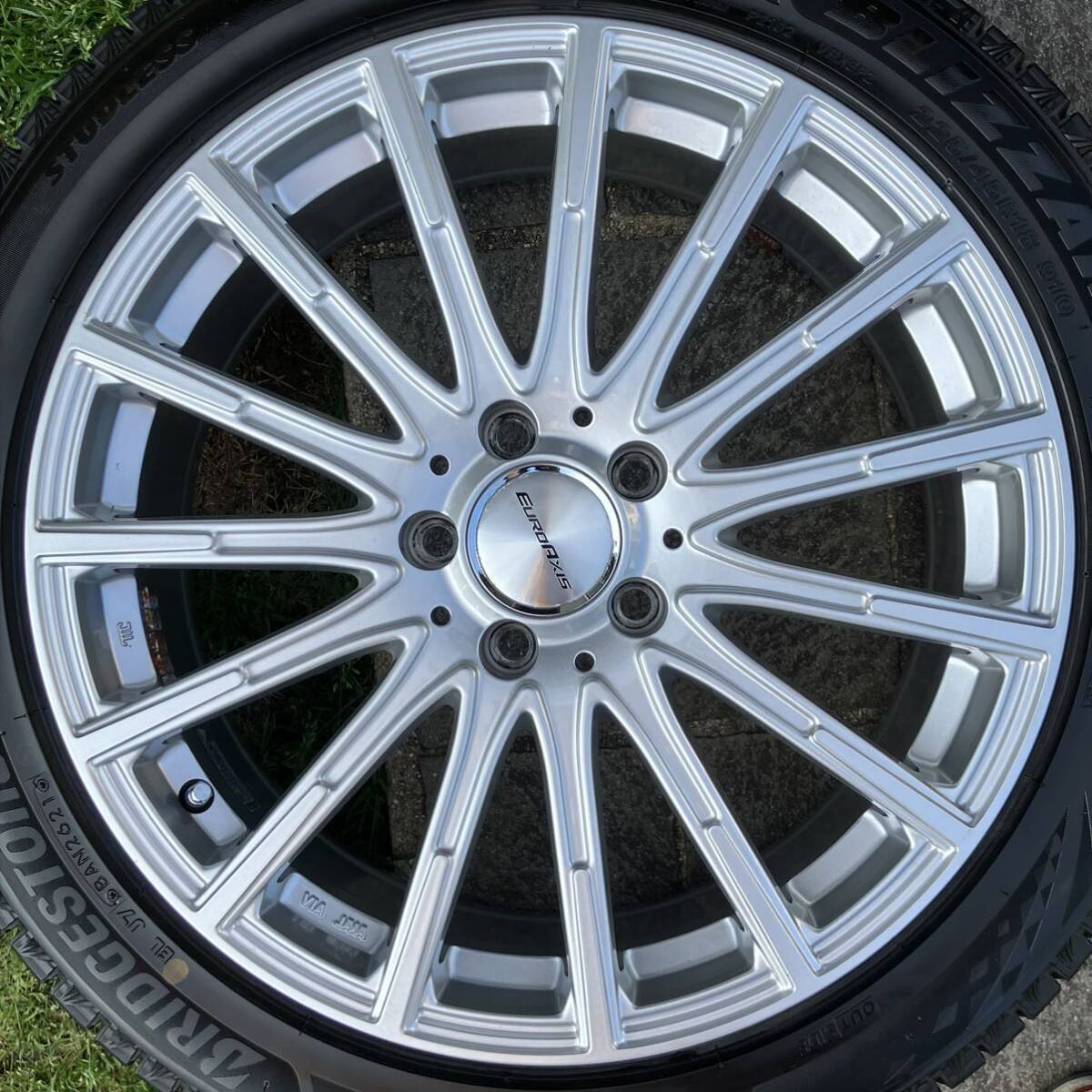 【イボ付き バリ山】ブリヂストン ブリザック VRX3 225/45R18 18x7j +47 PCD112 5H 4本セット_画像5