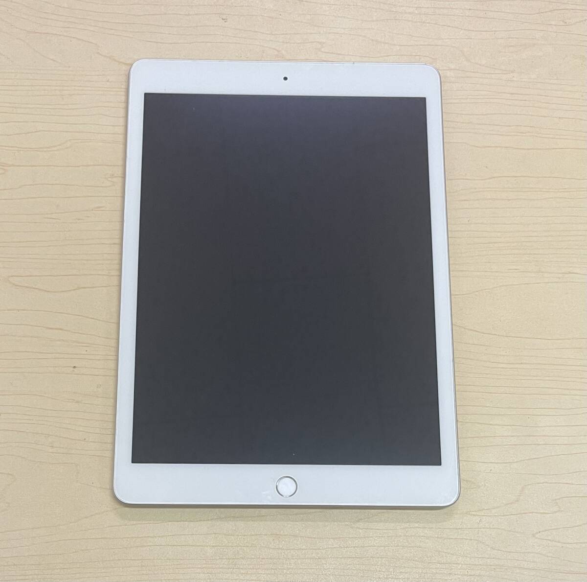 中古 動作確認済み iPad 第7世代 Wi-Fi 32GB ホワイト バッテリー 93%