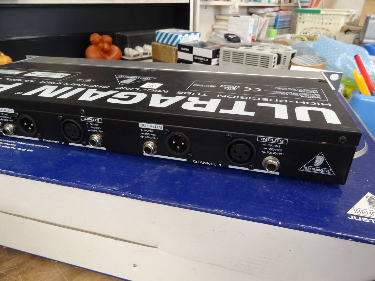 中古 ジャンク扱い BEHRINGER ベリンガー SONIC EXCITER マイクプリアンプ MIC2200 通電のみ確認の画像5