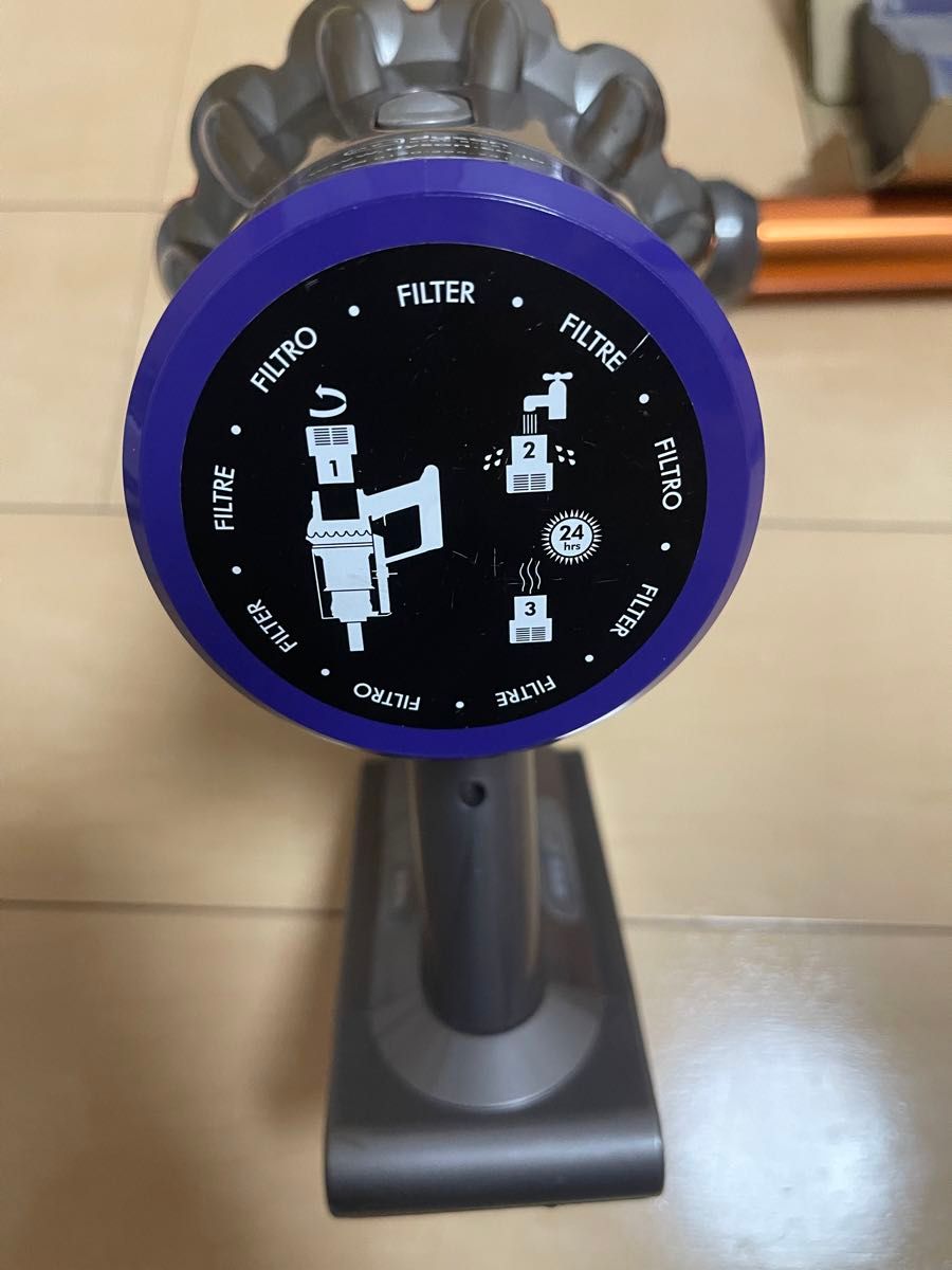 【美品】Dyson Cyclone V10 sv12　箱付き