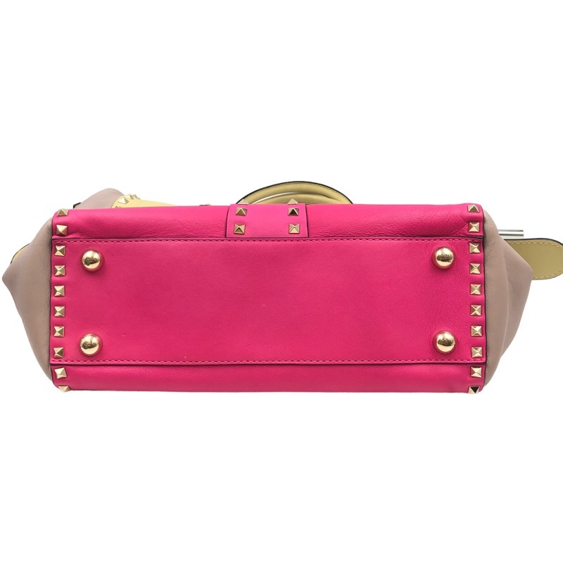 ヴァレンティノ VALENTINO ロックスタッズハンドバッグ ピンク ヴァレンティノ VALENTINO ロックスタッズハンドバッグ ピンク
