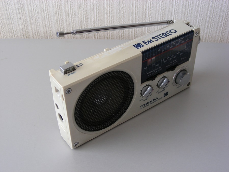 昭和遺産 難有り品 東芝 2バンド（AM・FM）トランジスターラジオ RP－S7の画像4