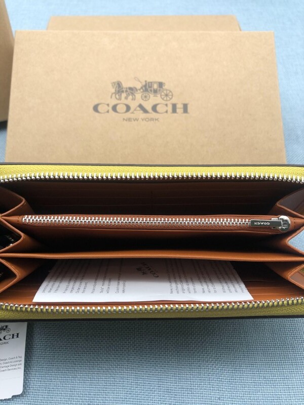 コーチ COACH 財布 長財布 プレゼント レディース 黄緑色 ロゴ ウォレット 新品未使用 ギフト ブランド シグネチャー 贈り物 A204_画像6