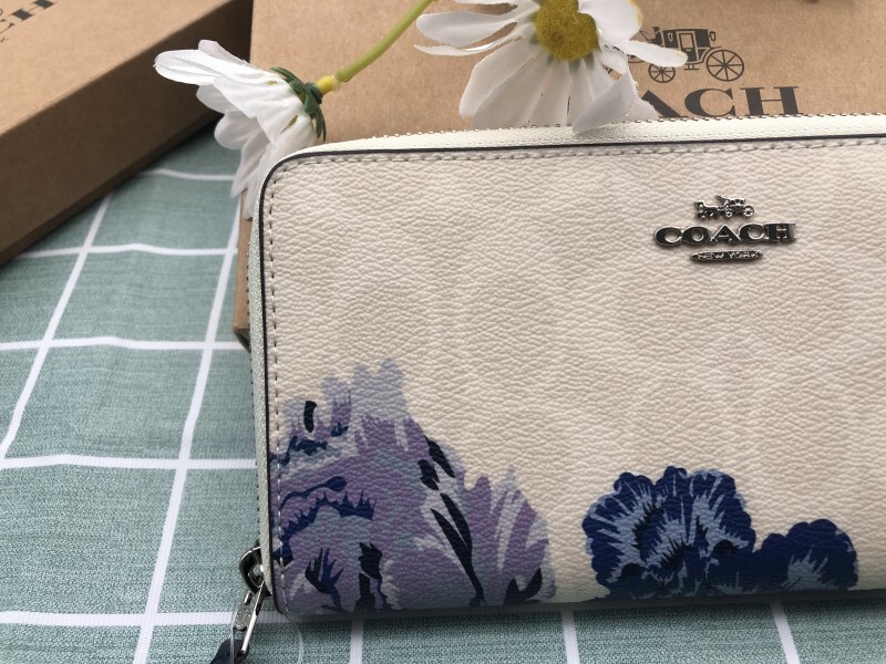 COACH コーチ 財布 長財布 レディース プレゼント ブランド 小銭入れあり ギフト 新品 未使用 ロゴ シグネチャー レザー ウォレット C174_画像2