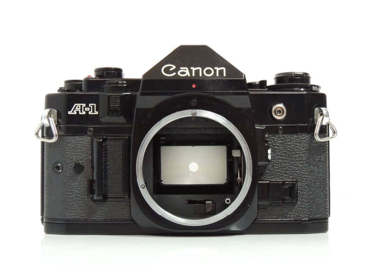 □　Canon　A-1　キャノン　ブラックボディ　一眼レフ　フィルムカメラ　CANON MACRO LENS FD 100㎜ 1:4 S.C.　動作未確認　中古品　④_画像2