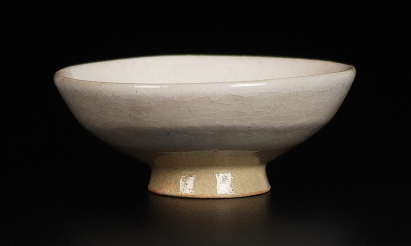 小山富士夫(古山子)】秀逸作 宋赤絵花酒觴 小山冨士夫 共箱 小山富士夫(古山子)】秀逸作 宋赤絵花酒觴 小山冨士夫 共箱