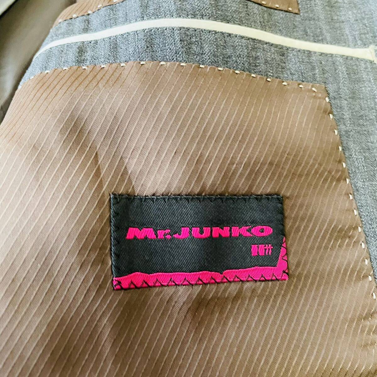 希少サイズ！MR.JUNKO スーツ セットアップ 『圧倒的存在感』テーラードジャケット Lサイズ A B6 ウール ストライプ チャコールグレー_画像3