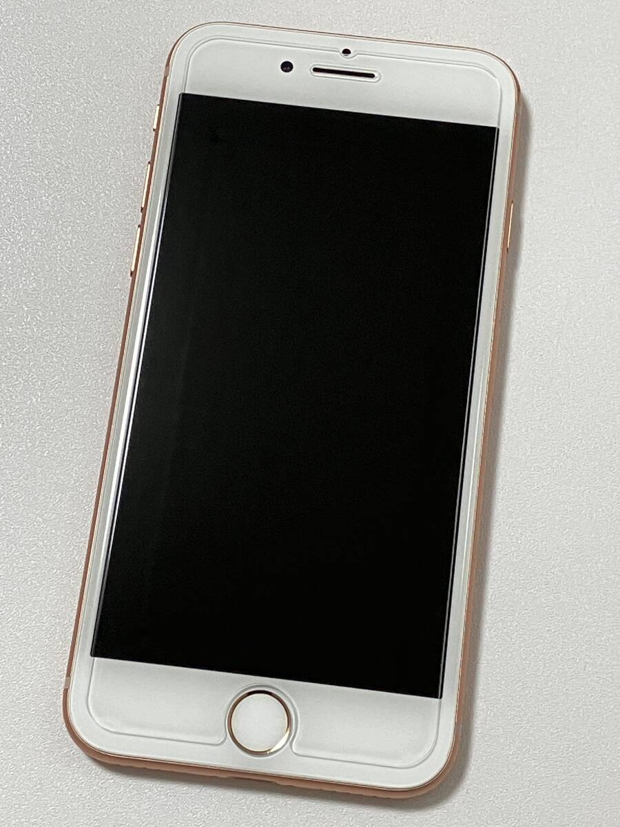 SIMフリー iPhone8 256GB Gold シムフリー アイフォン8 ゴールド 金 au docomo softbank UQモバイル 本体 SIMロックなし A1906 MQ862J/Aの画像2