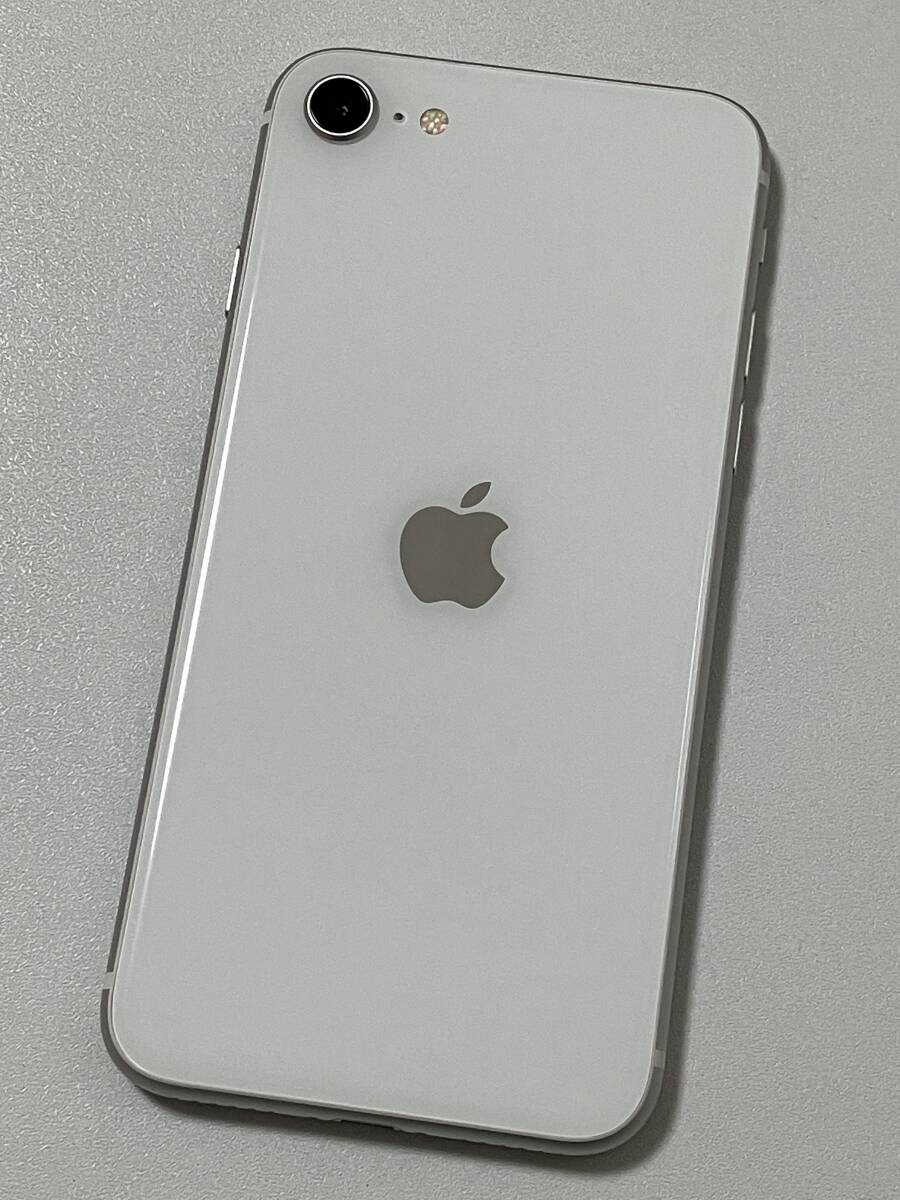 SIMフリー iPhoneSE2 64GB White シムフリー アイフォンSE 2 第二世代 第2世代 ホワイト docomo au softbank UQ SIMロックなし A2296 92%_画像3