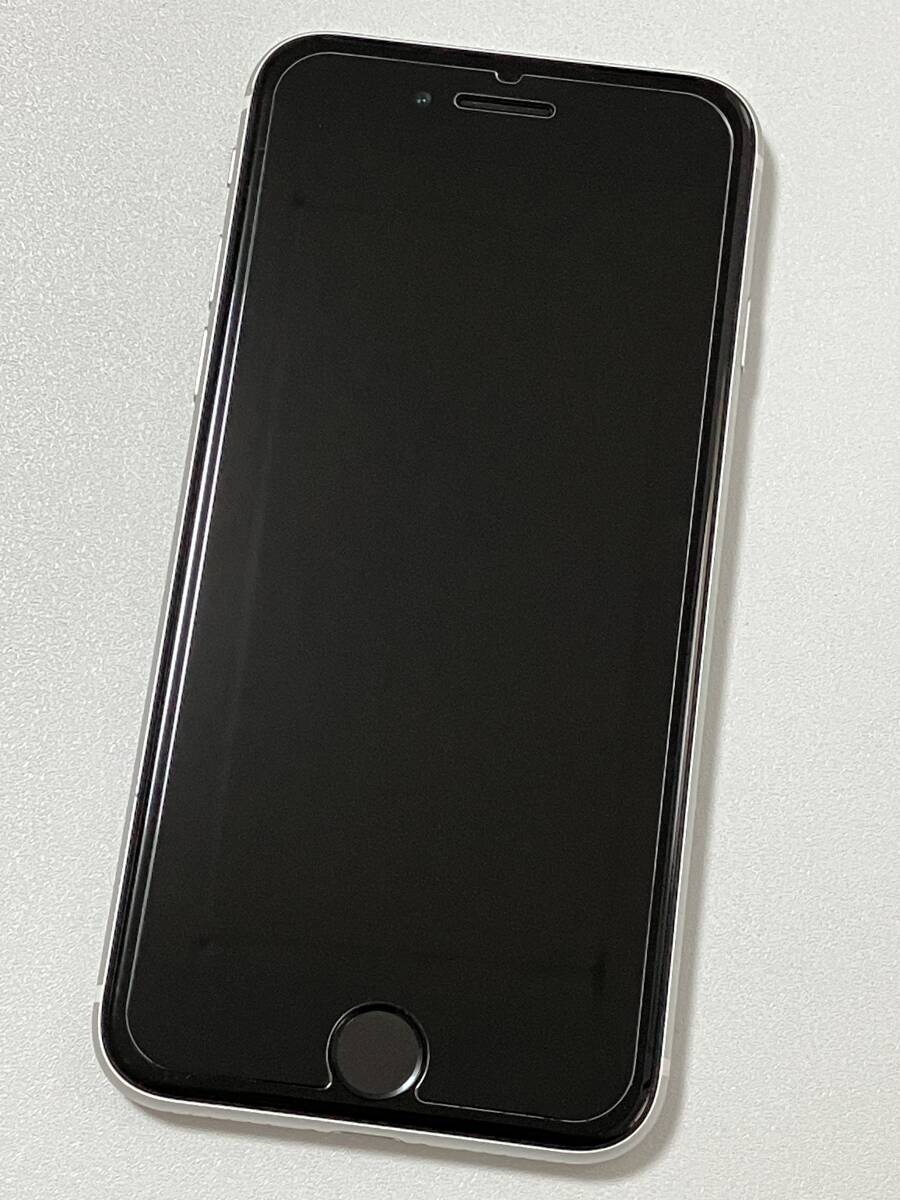 SIMフリー iPhoneSE2 64GB White シムフリー アイフォンSE 2 第二世代 第2世代 ホワイト au softbank UQ docomo SIMロックなし A2296 99%の画像2