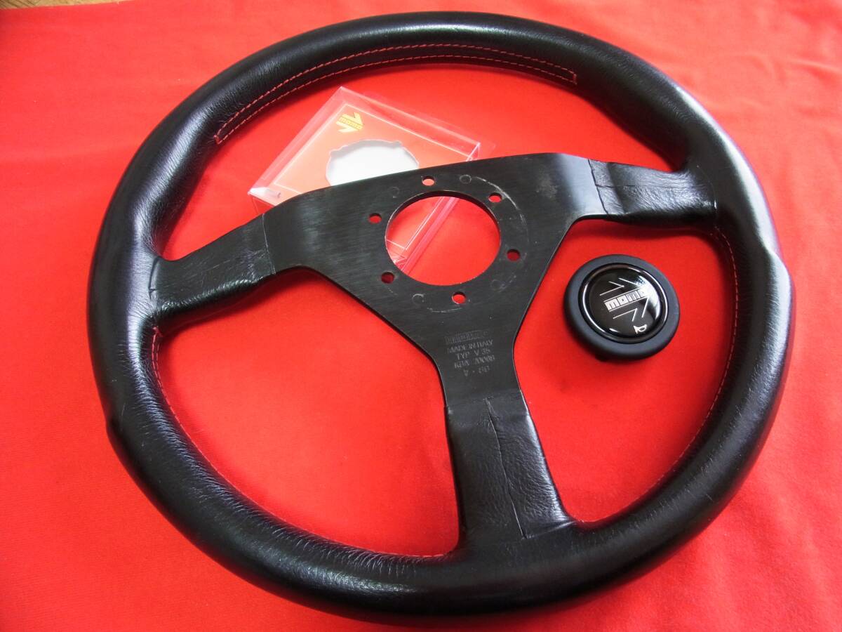 old momo steering wheel Veloce 36.0Φ black leather 1989 モモ ベローチェ 綺麗 希少 赤ステッチ 新品ホーンボタン 付属品有の画像10