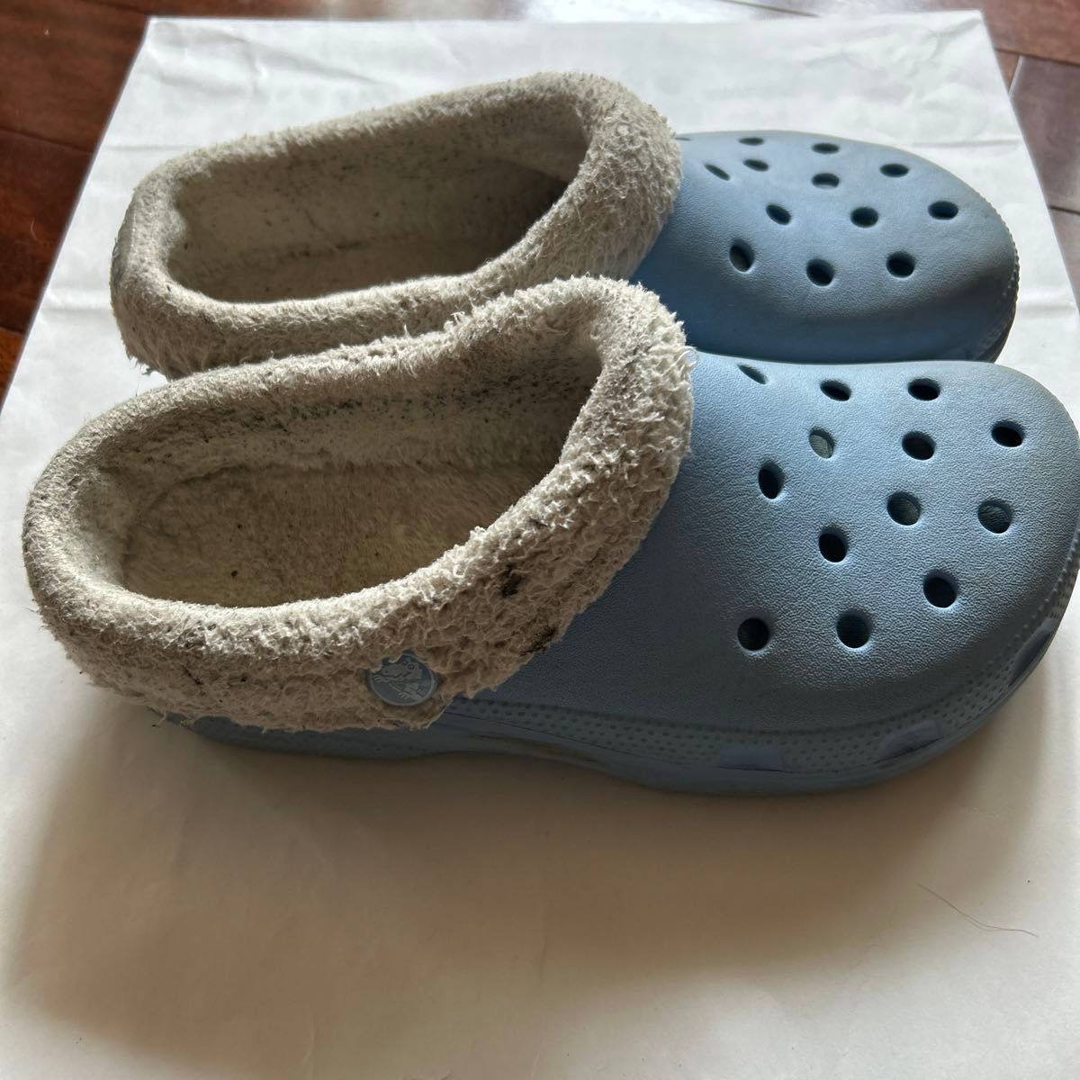 クロックス　モコモコ　水色 ふかふかサンダル　M5 W7 crocs