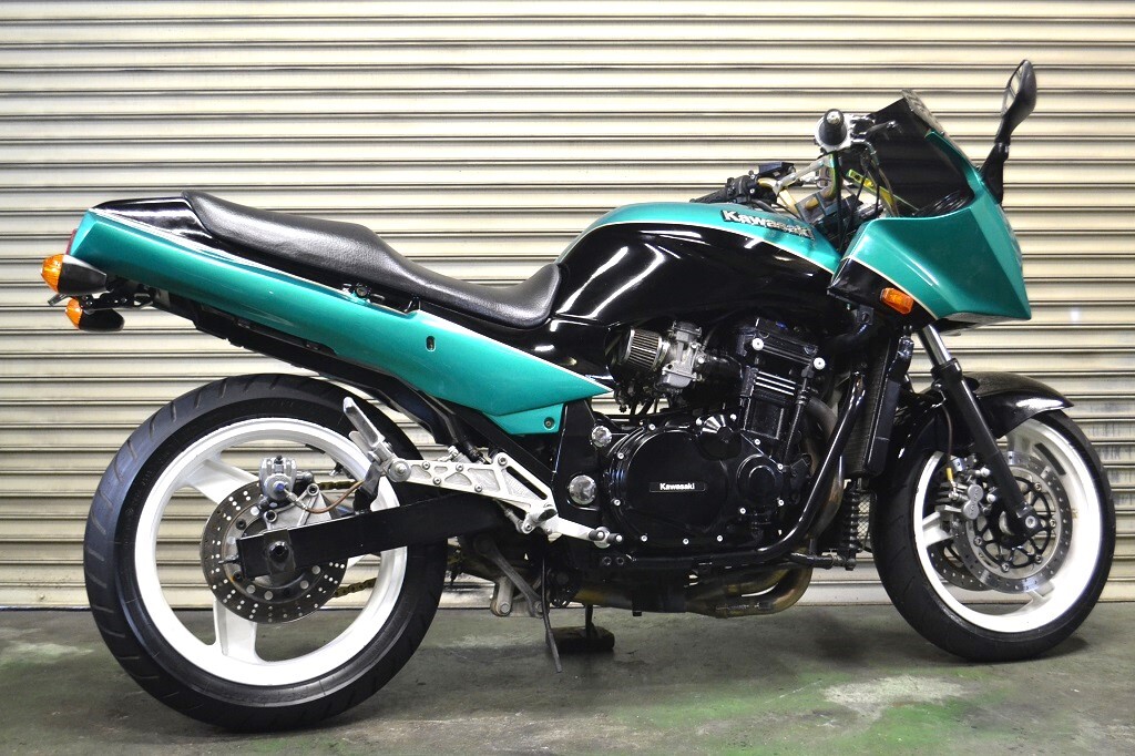 綺麗　kawasaki　GPZ1100　バーハン　R仕様　BEET　程度良好　予備険渡しOK　横浜市より　GPZ Ninja_画像9