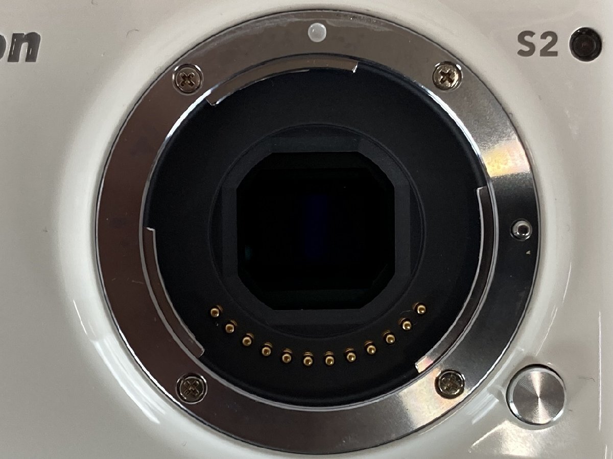 rh Nikon ニコン 1 S2 ミラーレスカメラ デジタルカメラ レンズ交換式 レンズ 10-30mm 1:3.5-5.6 VR hi◇105_画像3