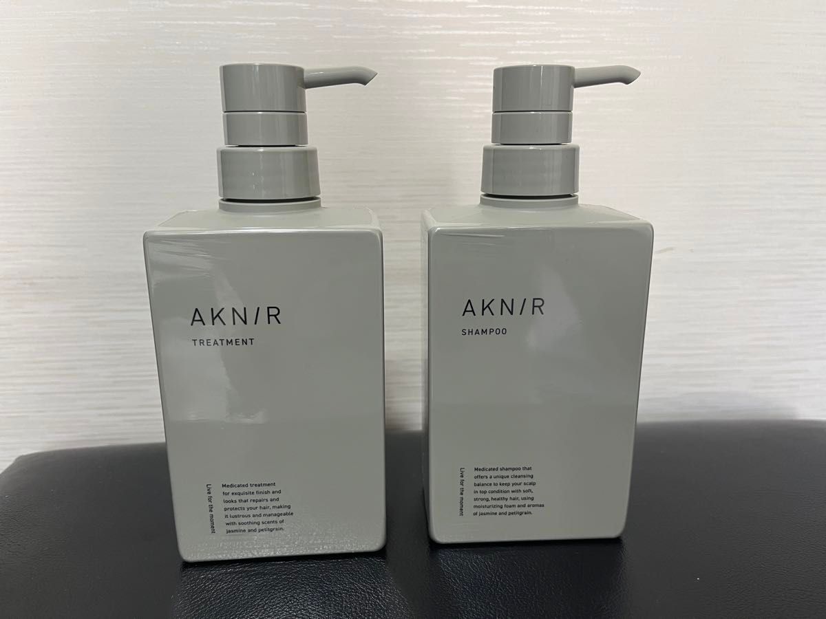 【梨花プロデュース】AKNIR/アクニー 薬用ヘアシャンプー 300ml &トリートメント300ml セット