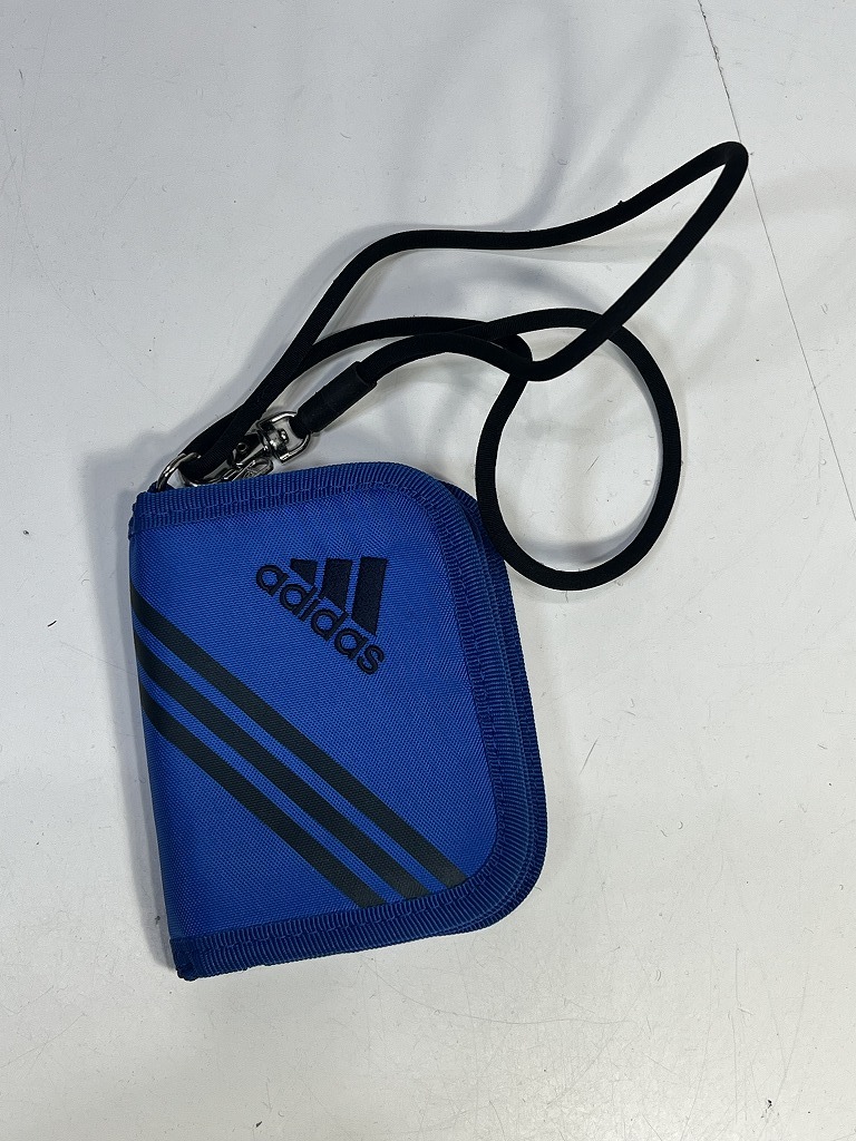 adidas アディダス 折りたたみ 二つ折り 財布 ブルー ロゴ USED 中古 R604の画像1