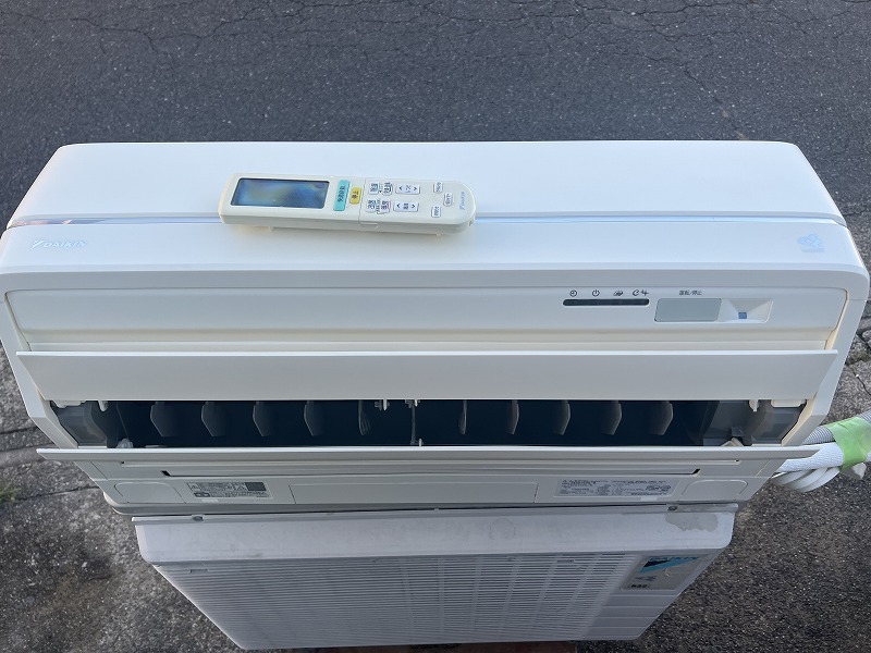 DAIKIN ダイキン ルームエアコン エアコン AN56TAPK 5.6kw AR56TAPK うるるとさらら 単相200v 2016年製 動作OK USED 中古_画像2