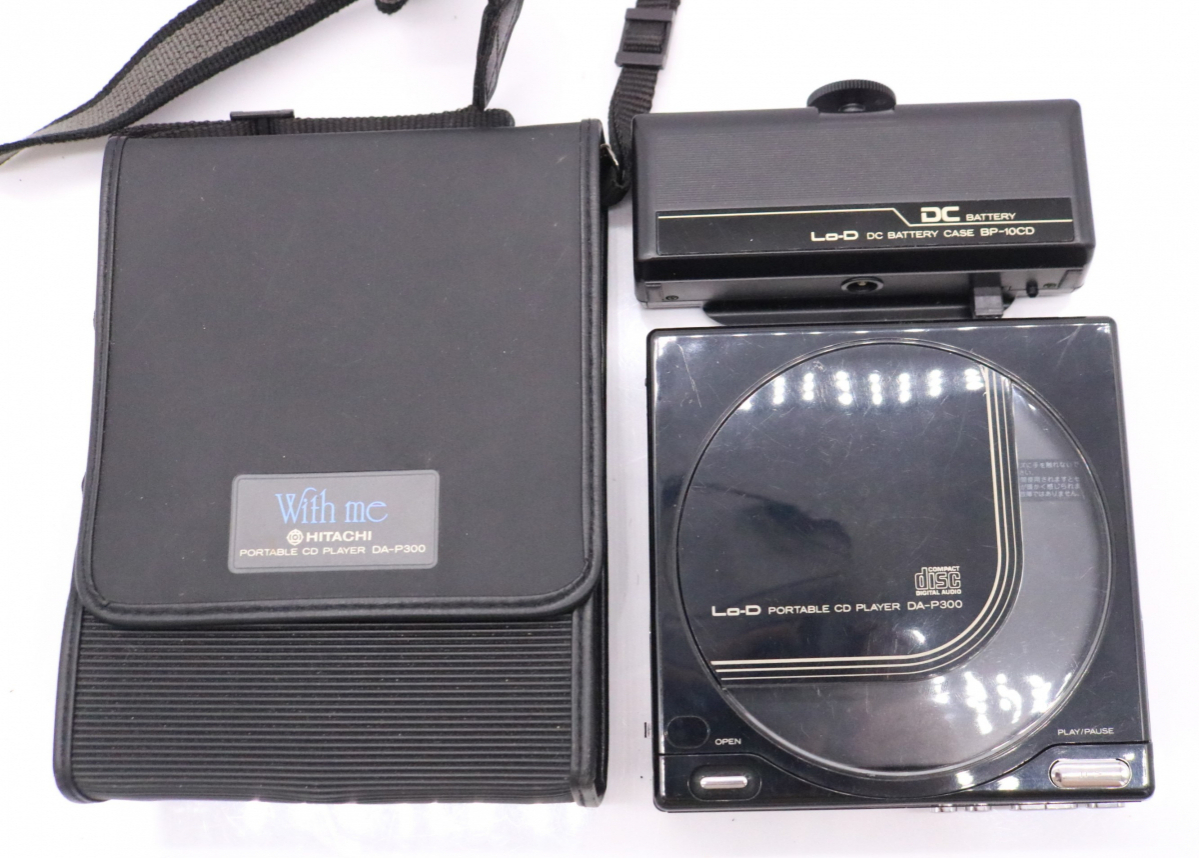 【ト滝】HITACHI 日立 Lo-D PORTABLE CD PLAYER DA-P300 ポータブルCDプレーヤー ケース付き 通電品 ブラック DS715DEM54の画像1