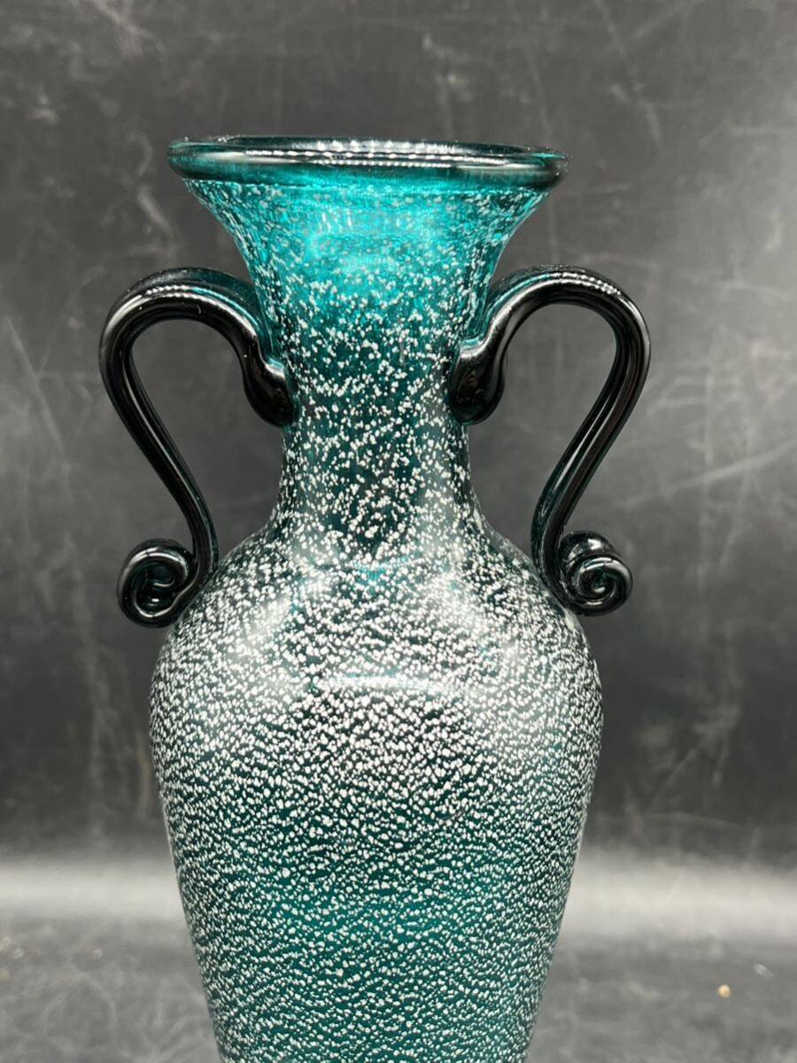 p040422 岩田久利 双耳飾 花瓶 ガラス工芸品 花瓶壺 インテリア美術 フラワーベース 花器 の画像2