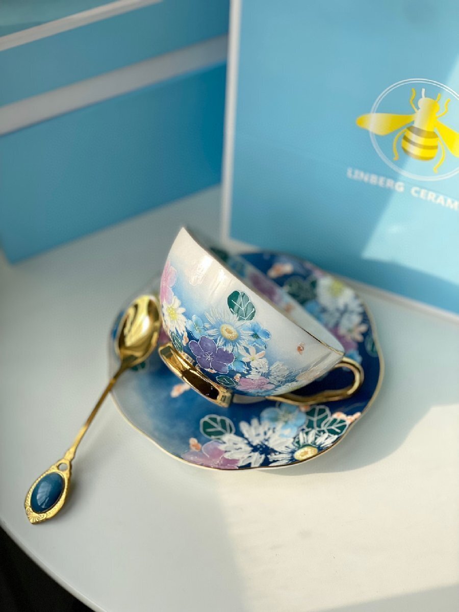 LINBERG ceramic セラミック　新品　ティーカップ　ソーサー　スプーン付き　セット　洋食器　お祝い　プレゼント　ブルー_画像1