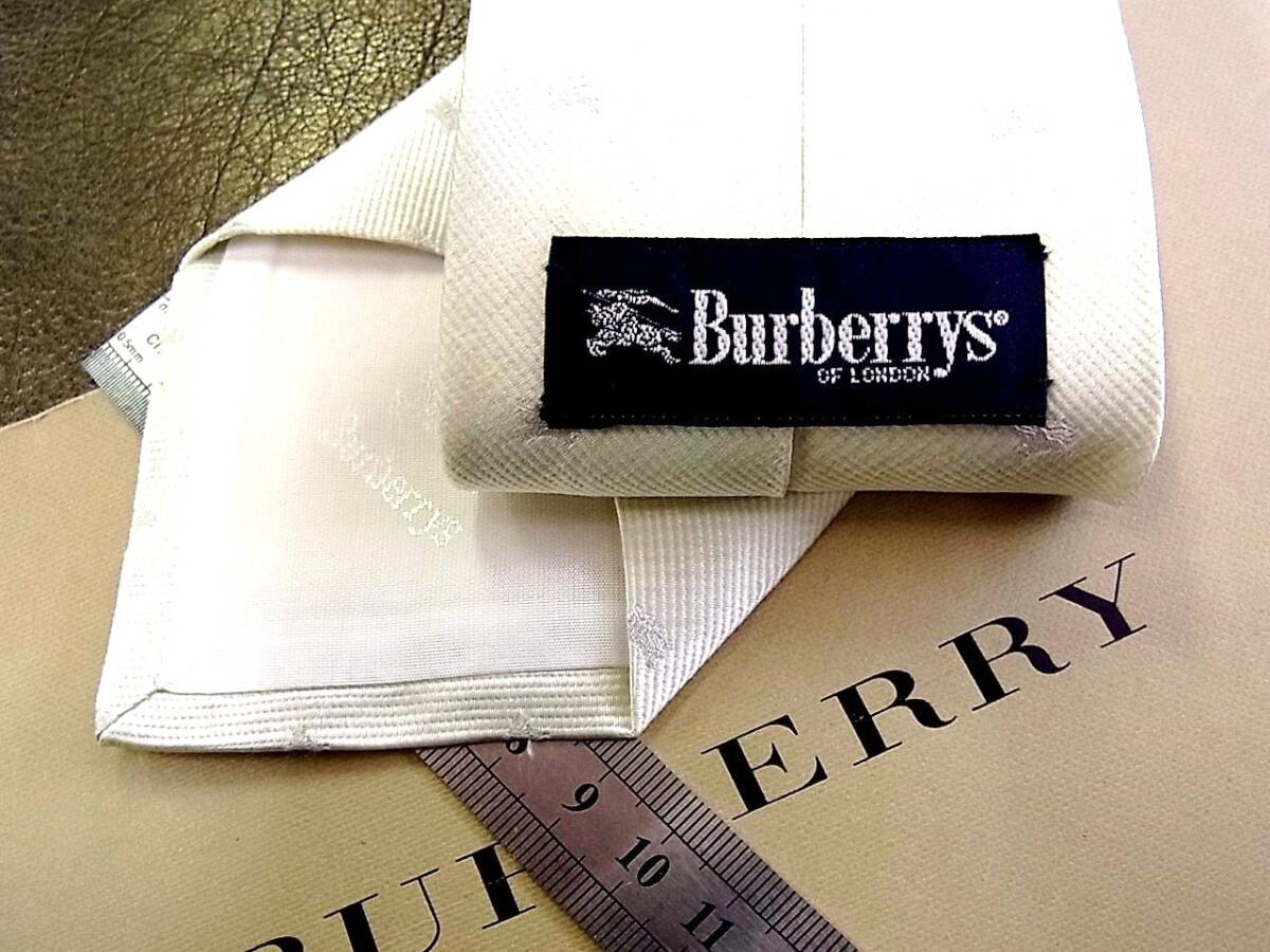 ●bv1510●良品●【フォーマル白】バーバリー【BURBERRY】ネクタイの画像2