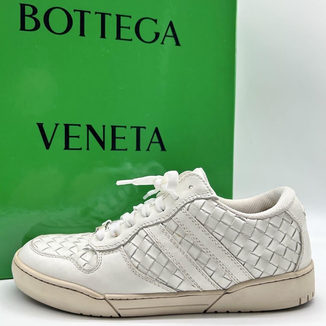 1円【美品】 BOTTEGA VENETA ボッテガヴェネタ 【圧倒的高級感】 メンズ スニーカー ローカット 靴 イントレチャート レザー ホワイト 白