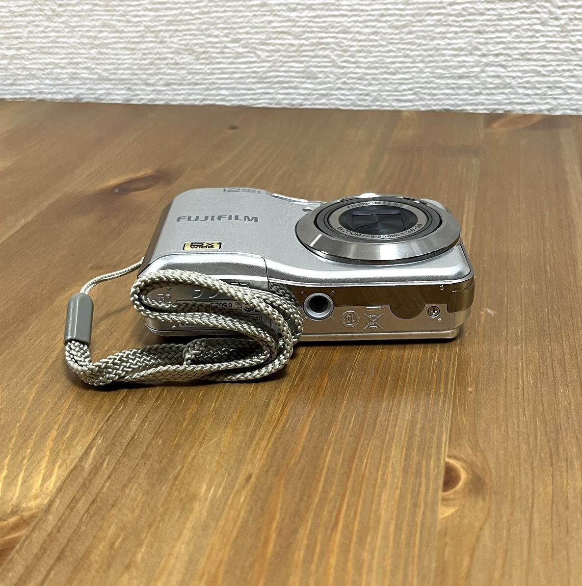 ■FUJIFILM FINEPIX AX200 デジタルカメラ 単三電池駆動■_画像5