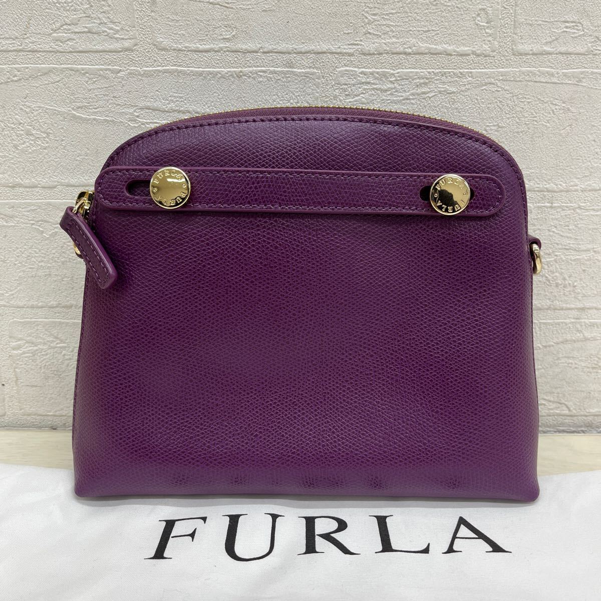 1428◎ FURLA フルラ 小物 ファッション 化粧 ポーチ ファスナー カジュアル 無地 パープル レディース_画像1