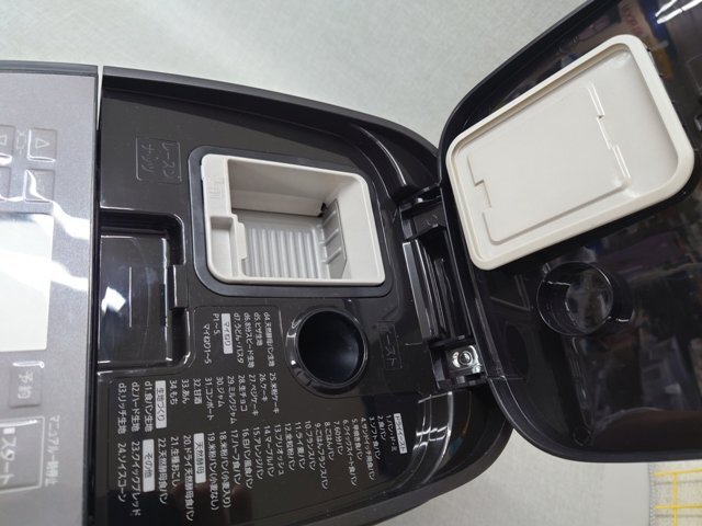 【中古品B】Panasonic ホームベーカリー SD-MDX102 1斤タイプ 2020年製 通電確認のみ (管理番号：049110)の画像5