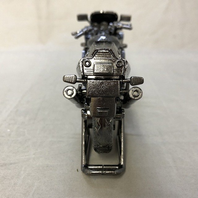 【未使用品】RED BARON（レッドバロン） 世界の名車シリーズvol.36 YAMAHA RZV500R (管理番号：046111)の画像7