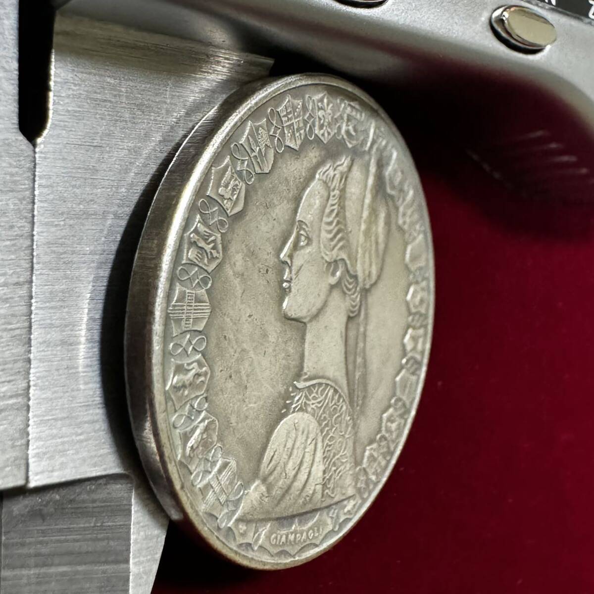 イタリア コロンブスの船 硬貨 古銭 1958年 19個の盾 ルネサンス ドレス リラ コイン 銀貨 外国古銭 海外硬貨 _画像3