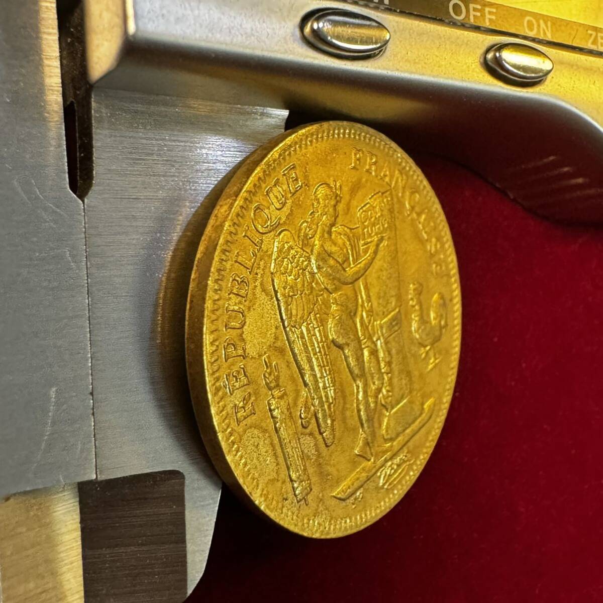 フランス 硬貨 古銭 第三共和政 1887年 共和国の天才 梁 雄鶏 花輪 50フラン コインの画像3