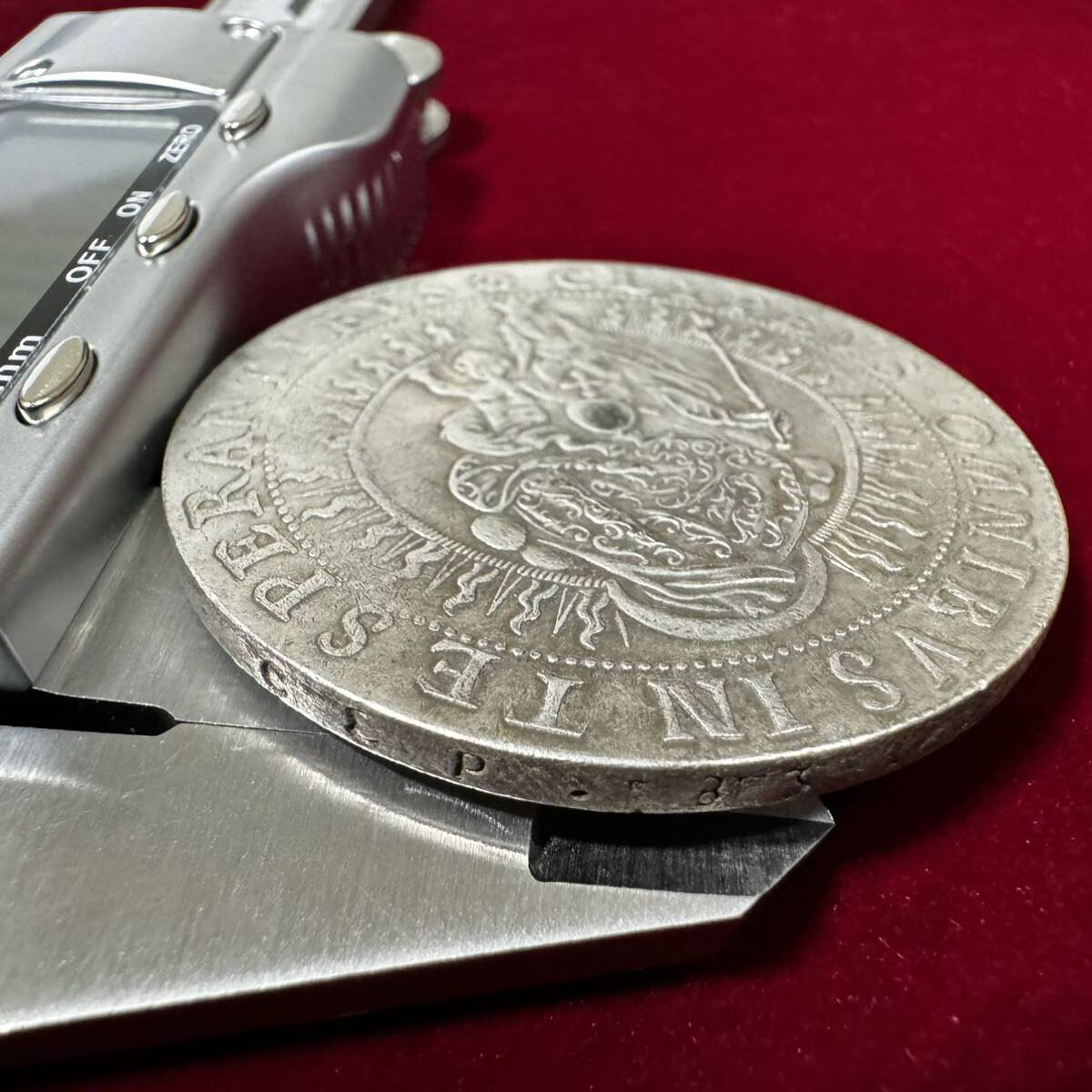 ドイツ バイエルン州 硬貨 古銭 1641年 マクシミリアン1世 マドンナ 子供 州章 雲 ライオン クラウン コイン 銀貨 外国古銭 海外硬貨 の画像3
