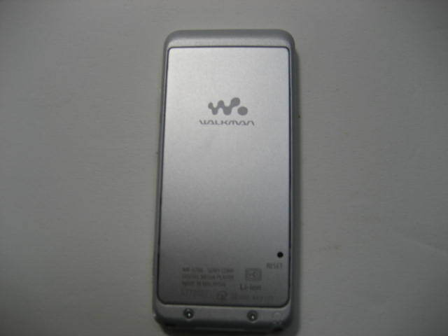 中古 美品 SONY ウォークマン Sシリーズ NW-S786/32GB ハードケース 画面保護シール 電池まだ元気の画像3