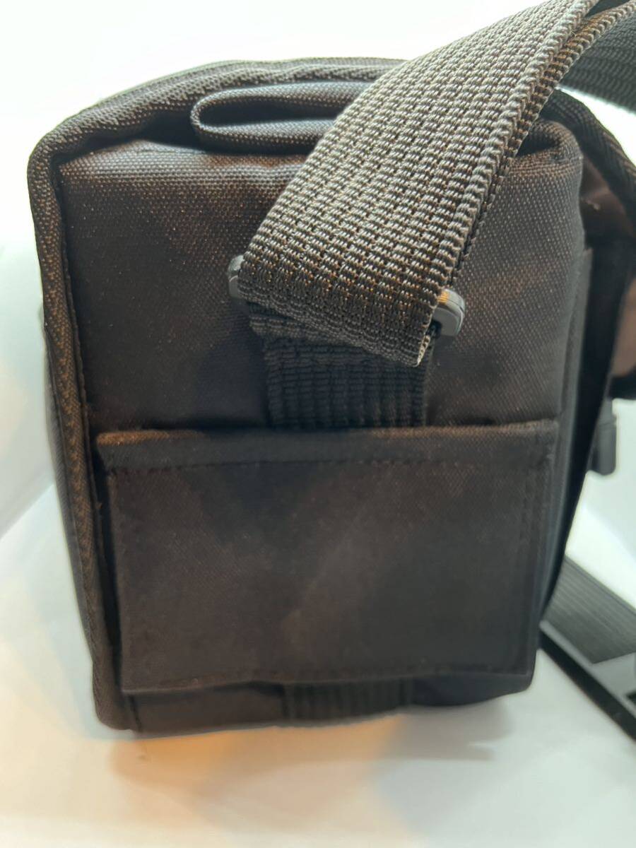 796-100　SIGMA シグマ カメラバック 鞄 かばん 収納バック 収納ケース マジックテープ仕切りあり ブラック ポケット ショルダーバック_画像5