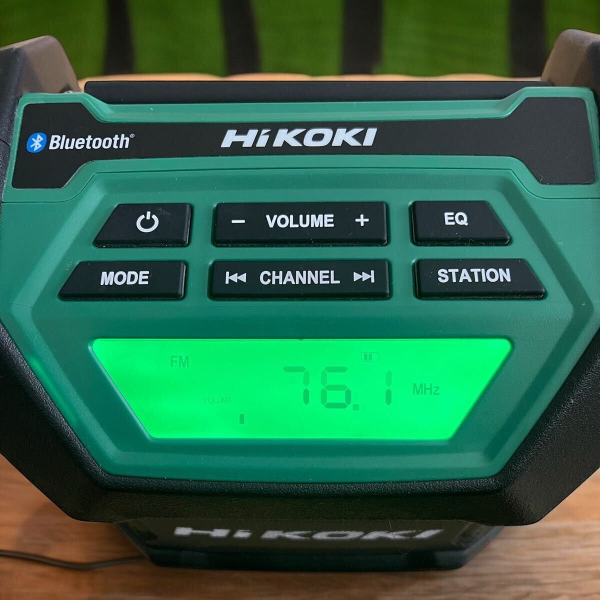 【動作確認済】HiKOKI ハイコーキ コードレスラジオ UR18DA  18Vバッテリー（BSL1850）付  Bluetooth搭載 ACアダプターなしの画像3