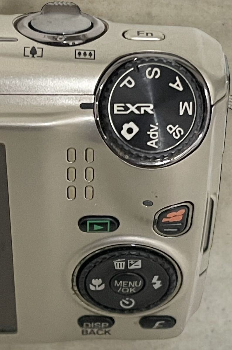 【ジャンク品】FUJIFILM フジフィルム コンパクトデジタルカメラ FinePix F770EX F=4.6-92mm 1：3.5-5.3 動作未確認 現状品の画像3