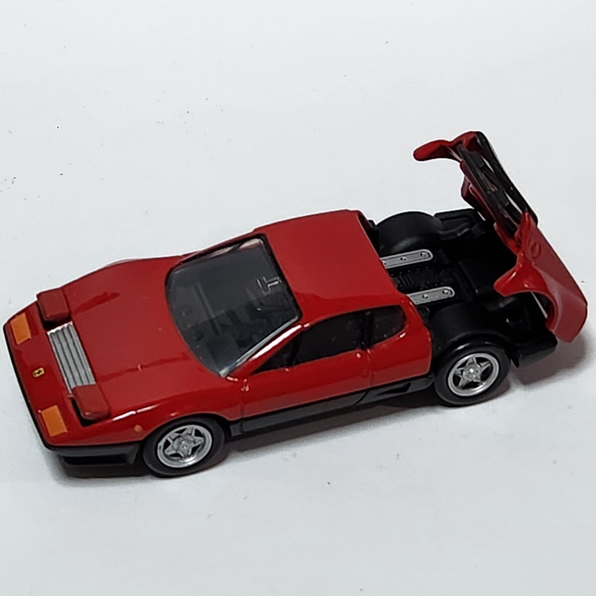 トミカプレミアム 512 BB 17 Ferrari フェラーリ ライト収納 展開 カウル開閉 タカラトミー 全長7.5cm 箱付き レッド_画像9