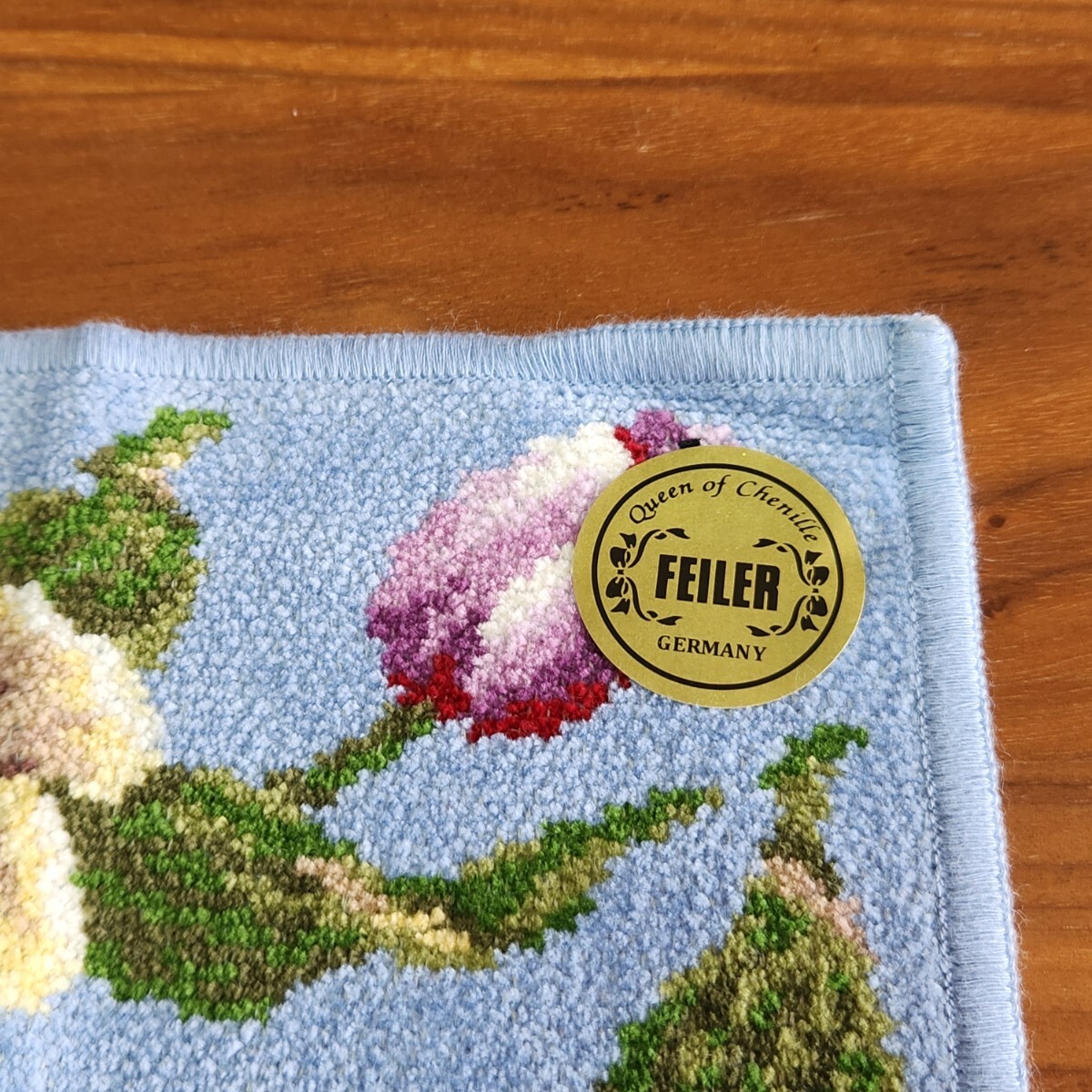 新品 未使用 ミニ タオルハンカチ FEILER ドイツ製 シェニール織 コットン100% 花柄 水色 フェイラー 21cm×21cnm チューリップ の画像2
